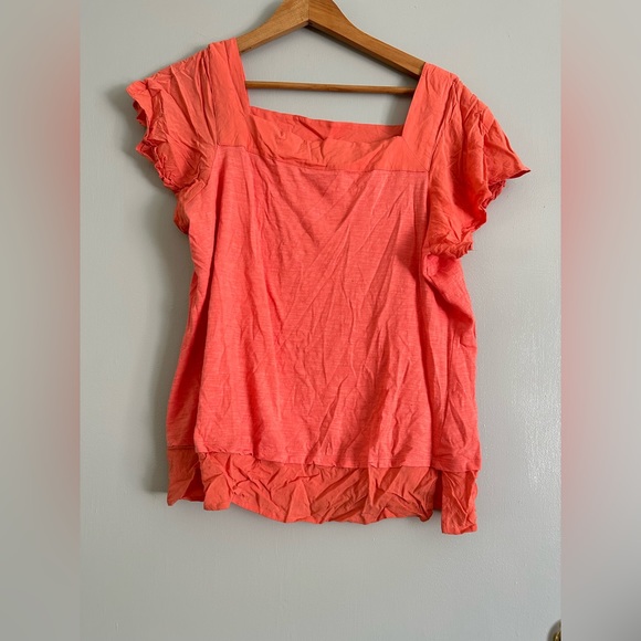 Vince Camuto coral square neck flutter sleeve shirt - Picture 3 of 5